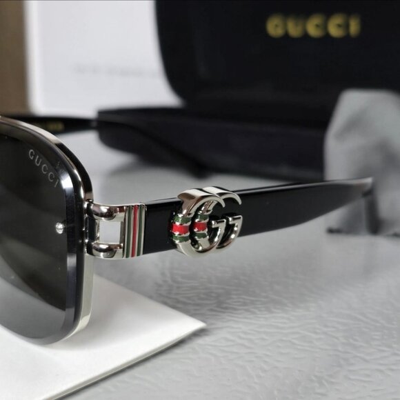Gucci Vintage Square Sunglasses - Picture 2 of 5